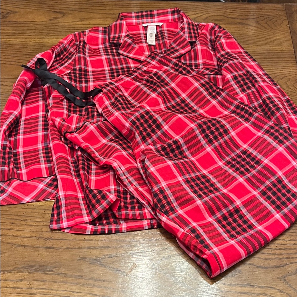 Victoria’s Secret Lipstick Lovely Red Plaid Pajama Set, size extra‎ large, NWT